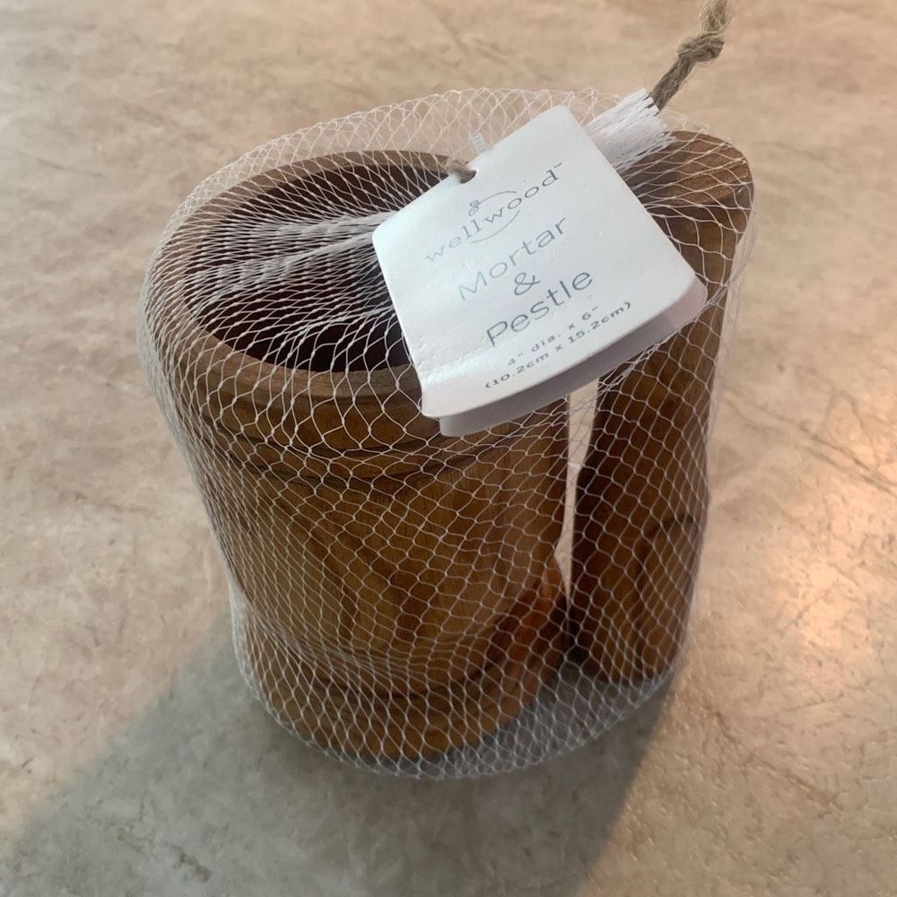 Wooden  Mortar &  Pestle NWT